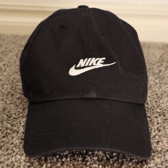 Black Nike Hat - Picture 5 of 5
